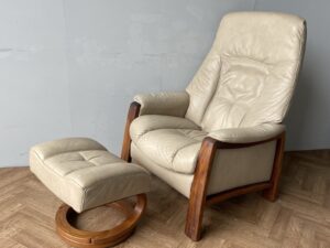 Himolla Themse Reclining Leather and Wooden Armchair With Footstool