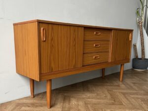Schreiber Large Vintage Sideboard With Drawers And Cupboards