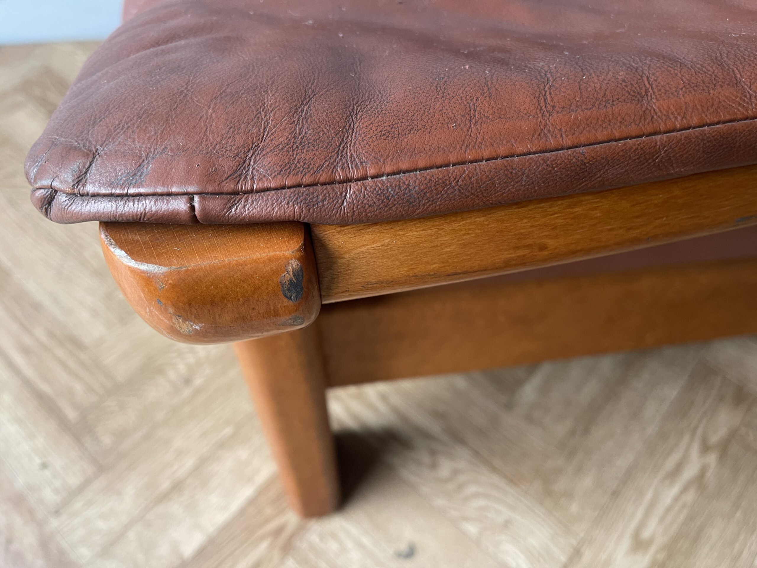 EKORNES Stressless Windsor Reclining Sofa and 2 Armchairs Recliners - Image 11