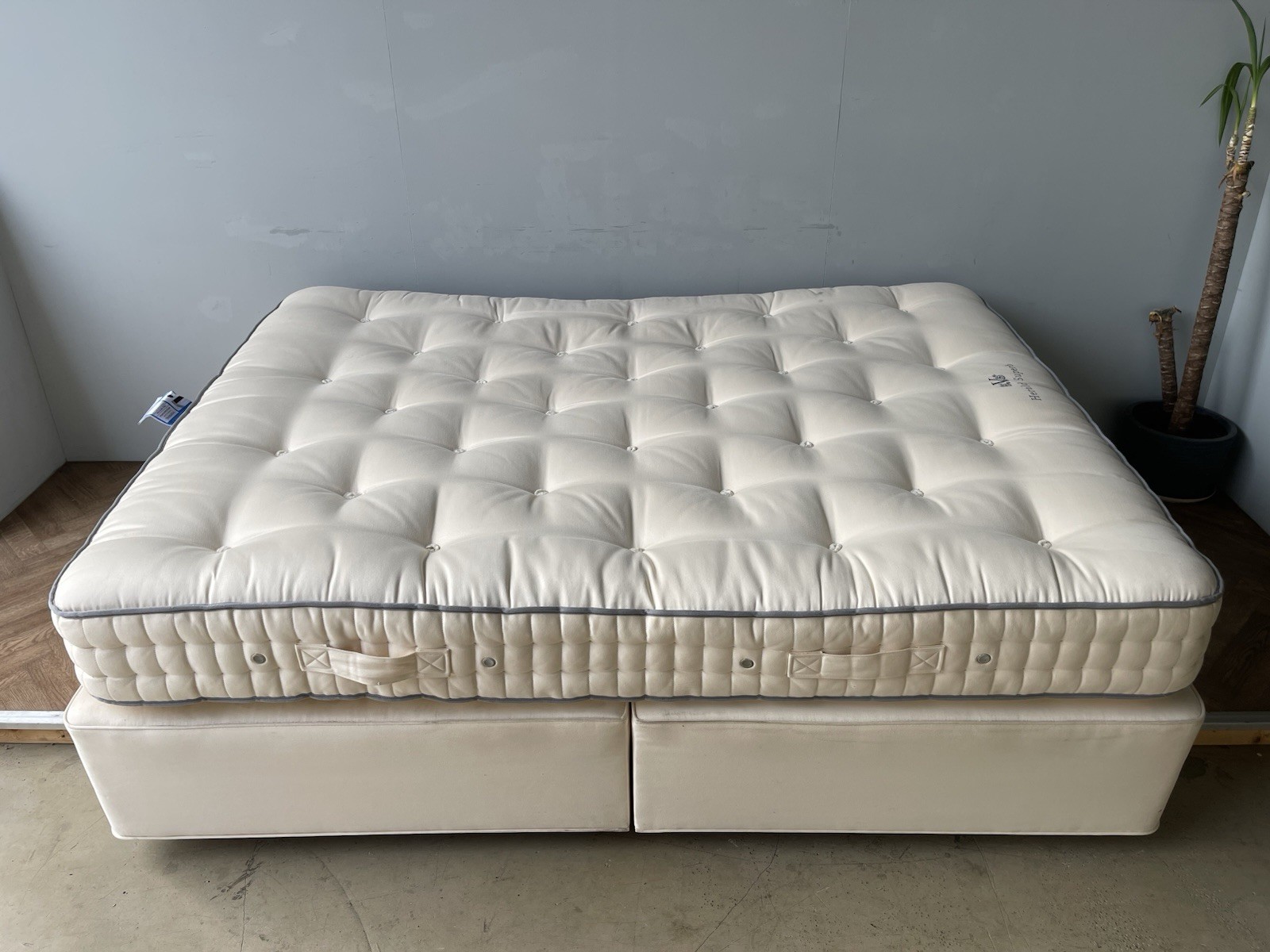 VISPRING Beds King Size Prestige High Divan Bed Base - Image 2
